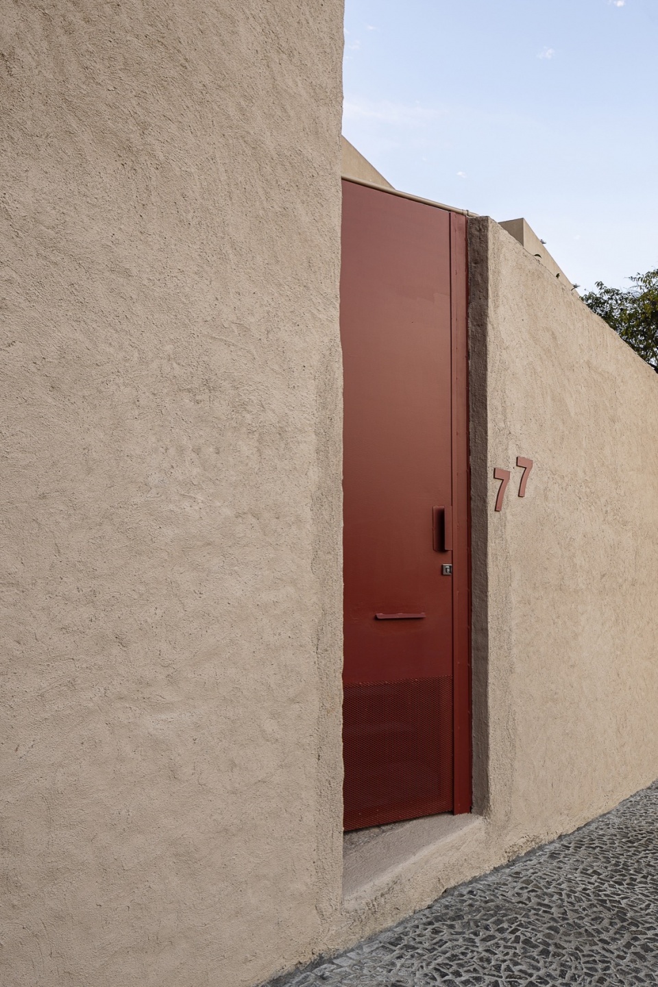 lechuza house by arkitito