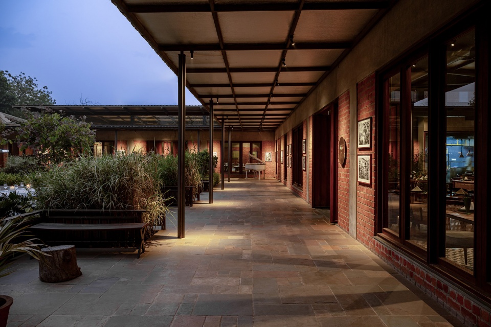 under the neem tree restaurant by hiren patel architects