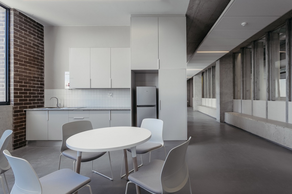 blower house by salt architects