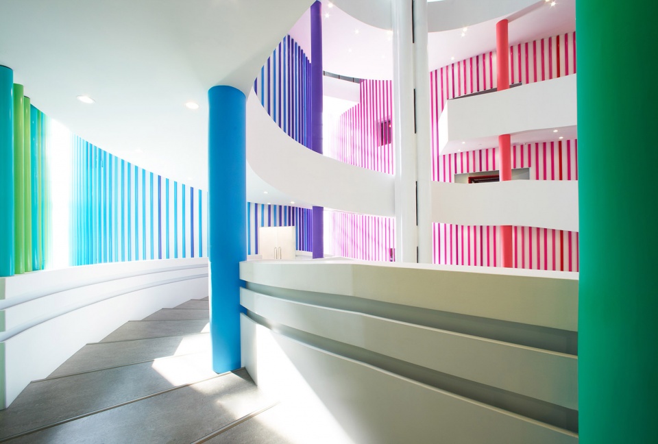 poles in shenzhen by sako architects