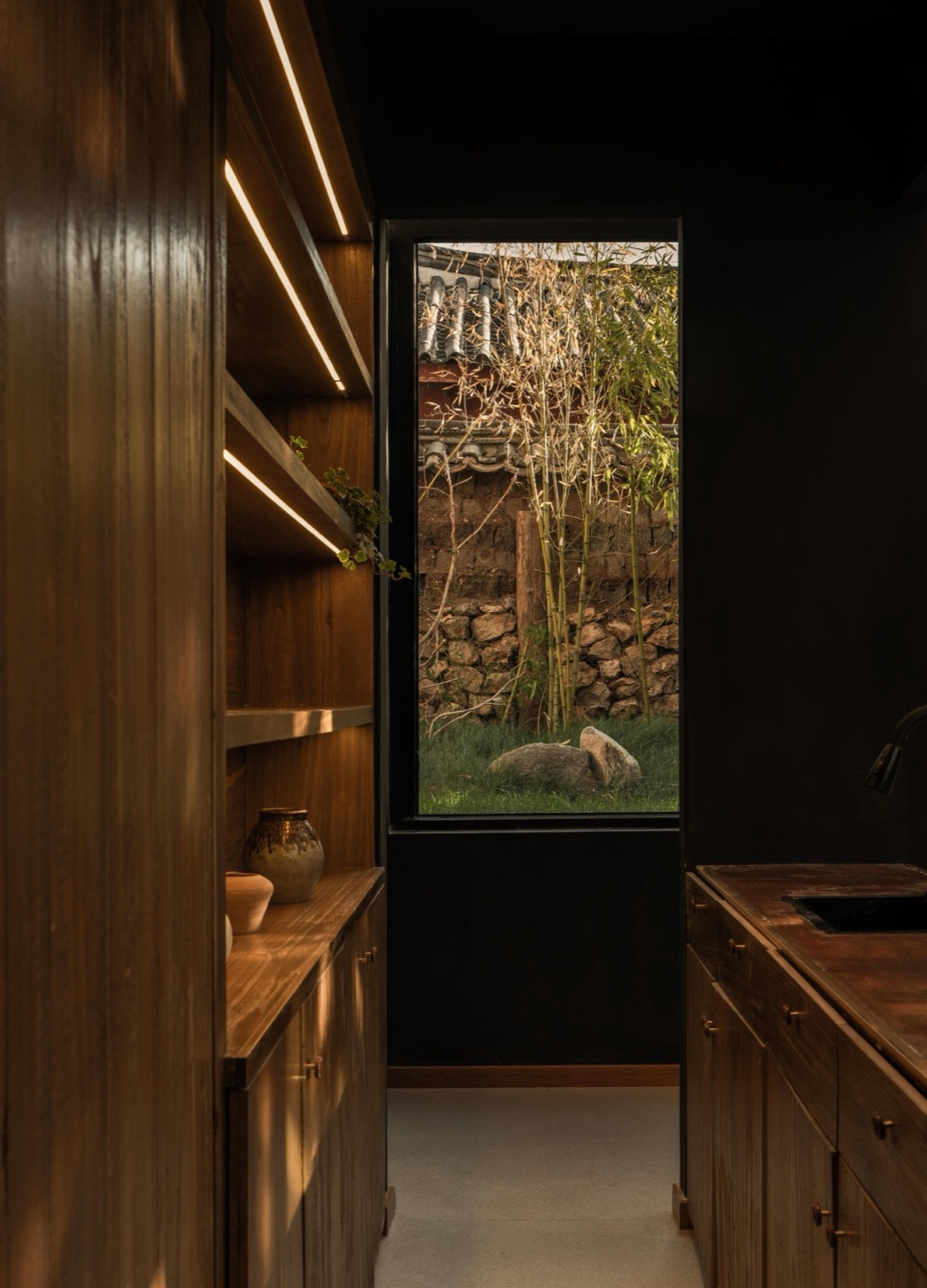 The Deep Green Hostel