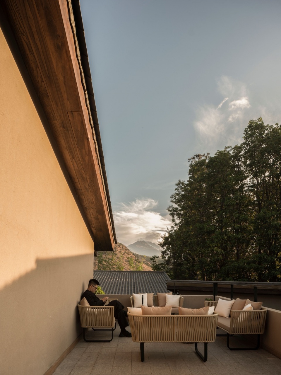 The Deep Green Hostel
