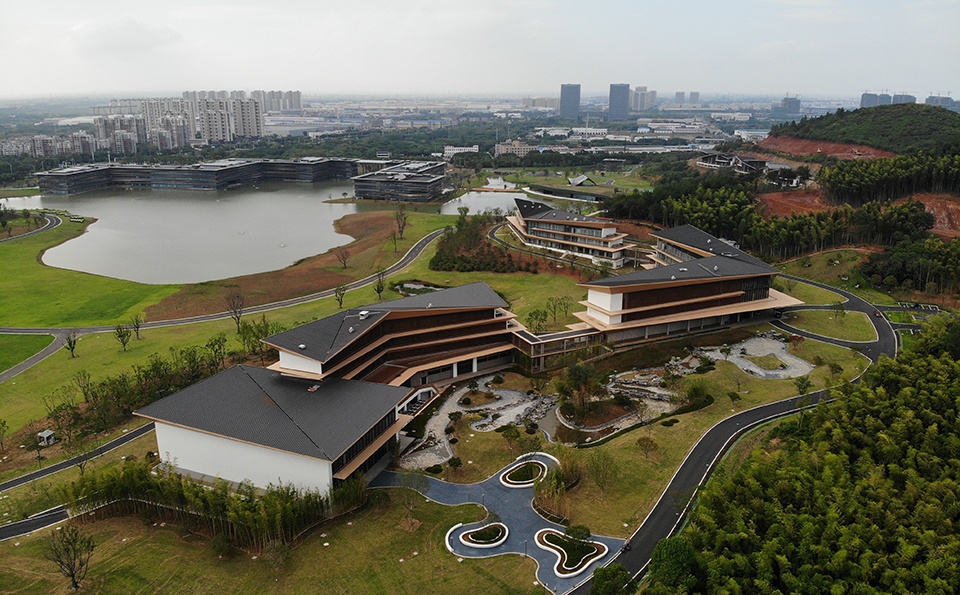 中科院物理研究所交流中心(科研建筑)
