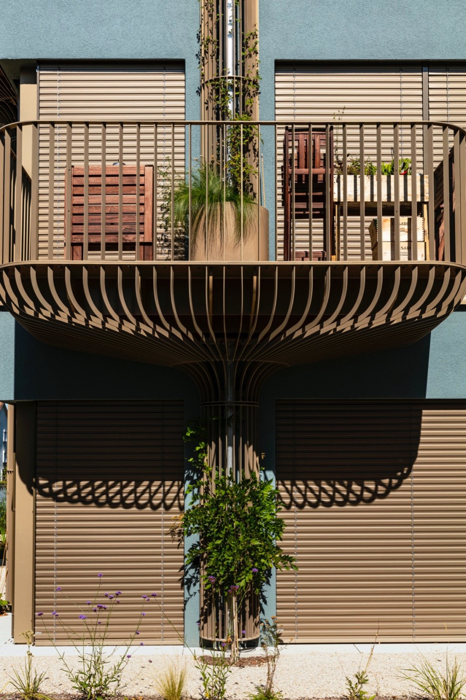 阳台Balcony 3 ©Niklaus Spoerri