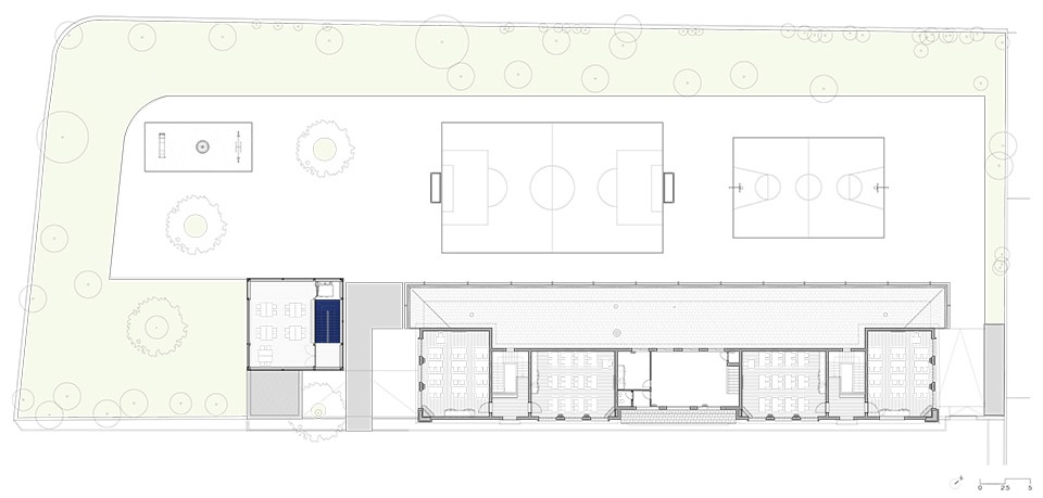 correios school by crea architects
