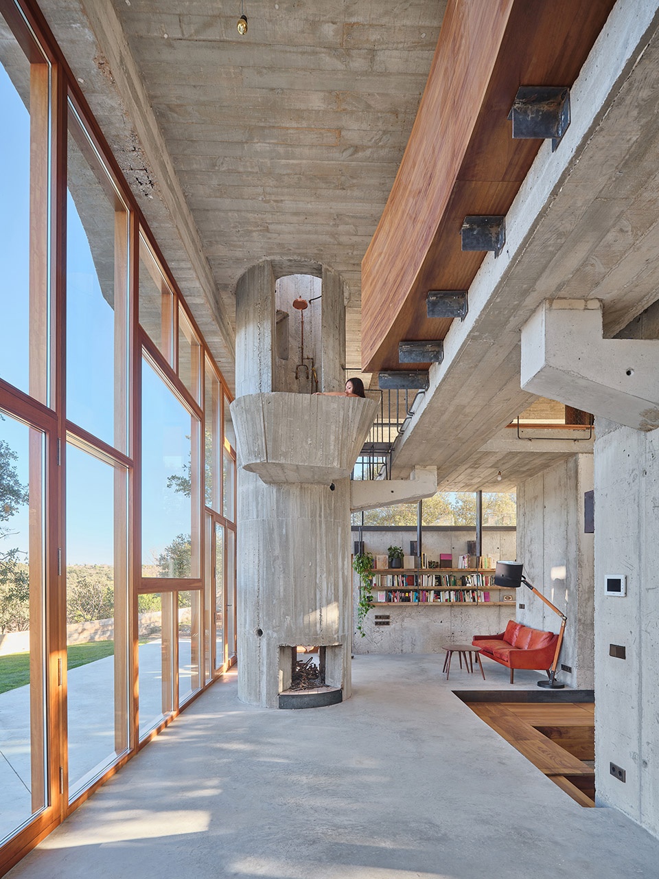 oak house by muka arquitectura