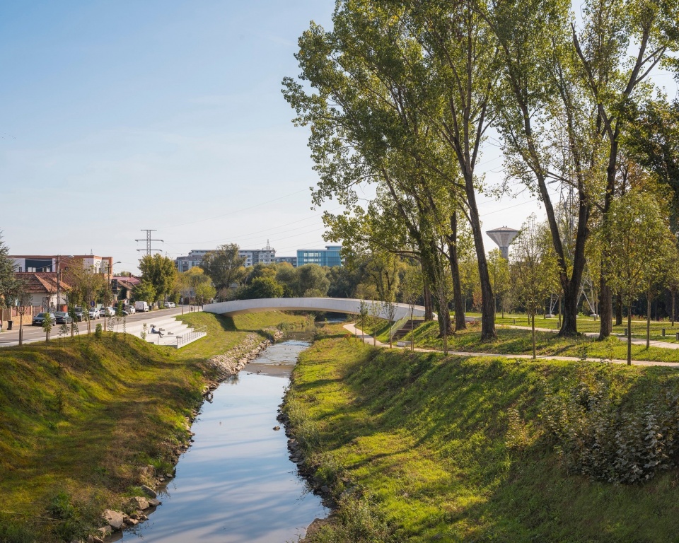 A New Green Infrastructure On The Somes River by Practica Arqutiectura