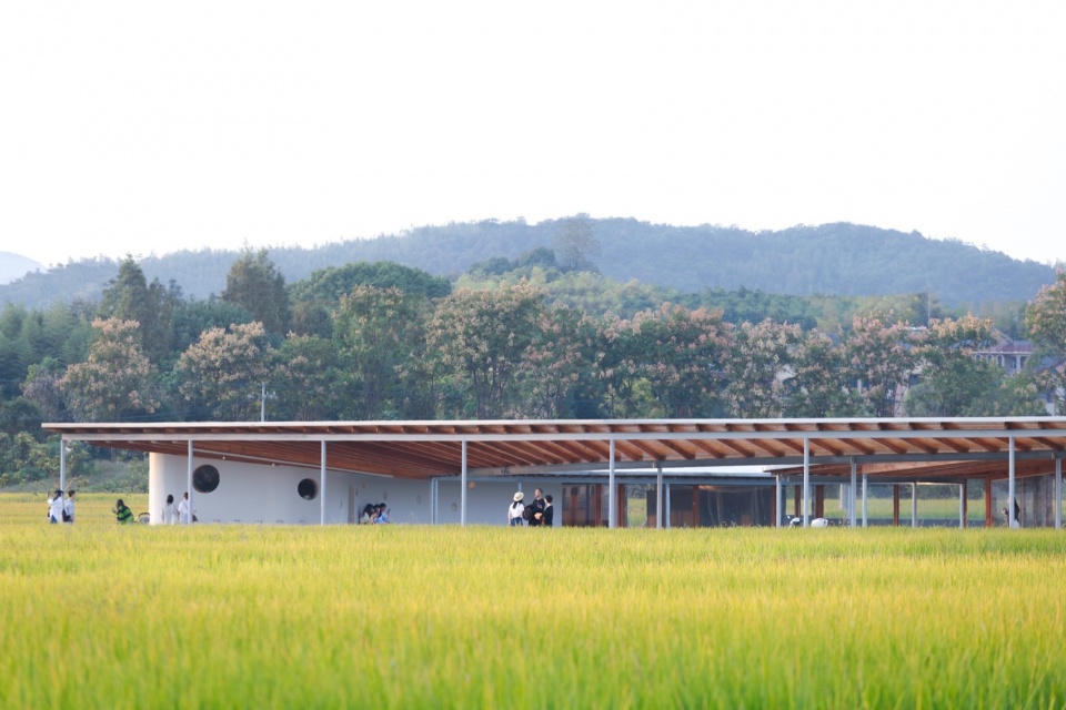 Agronomy Workshop by Studio Dali Architects