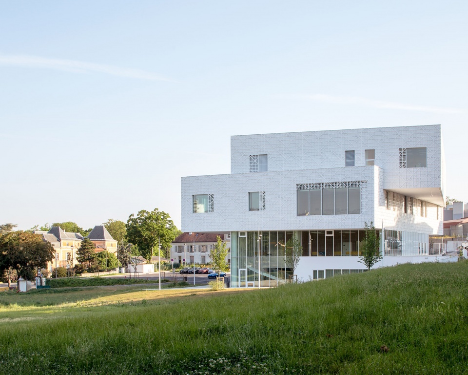 Gilbert Klein Conservatory of Arts