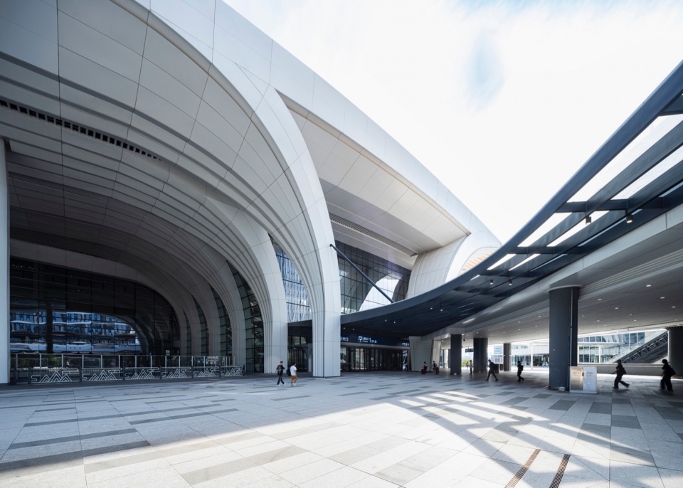 Guangzhou Baiyun Station TOD by NIKKEN SEKKEI LTD