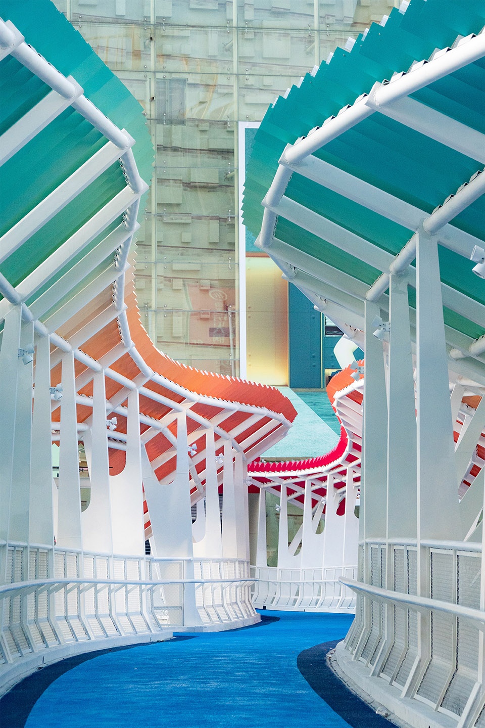 jianshe avenue pedestrian bridge by atelier cns