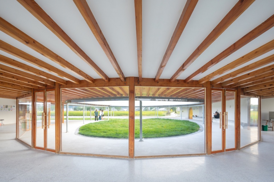 Agronomy Workshop by Studio Dali Architects