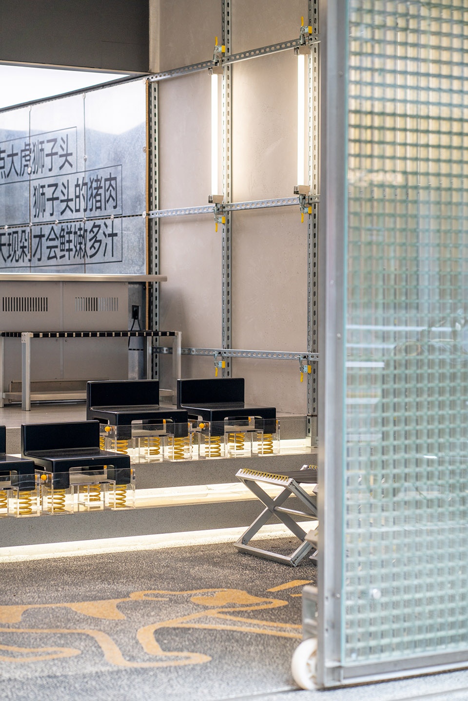 dahu hot pot by daylab design
