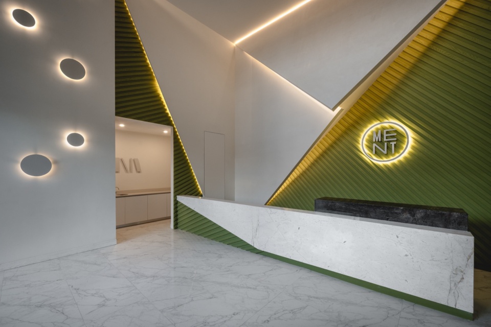 Ment Arkham Projects Desnivel Arquitectos