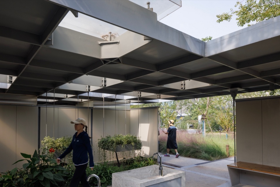 Wind Tower Garden Restroom in Yangpu Riverside Public Space Shanghai by Original Design Studio