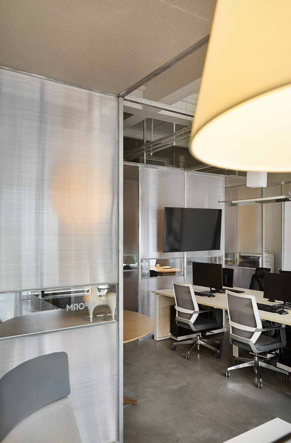 the poetic reinvention of the micro office by sform design