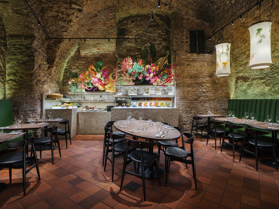brasileiro restaurant by denisa strmiskova studio