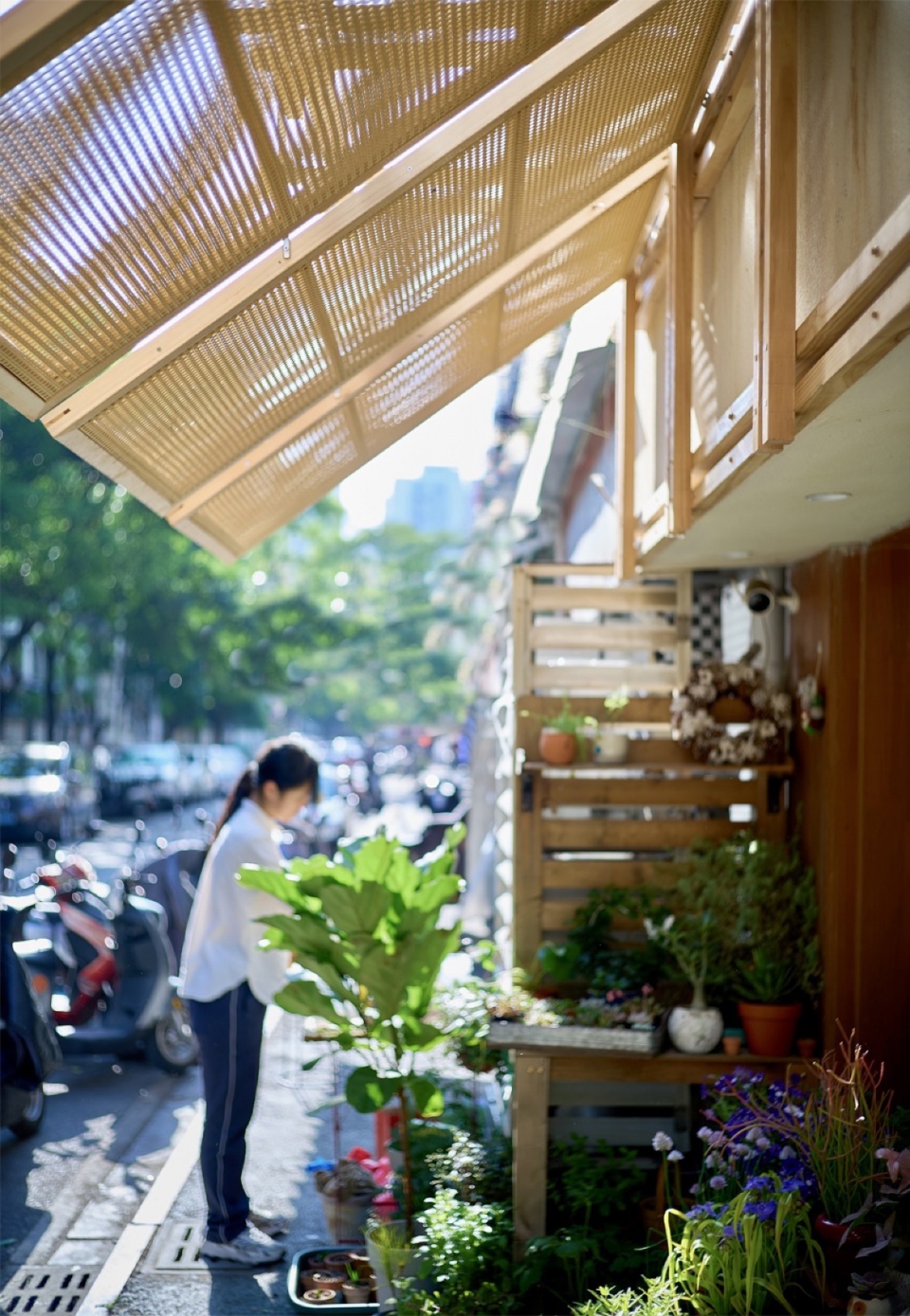 Li Eaves by Raw Architecture Studio