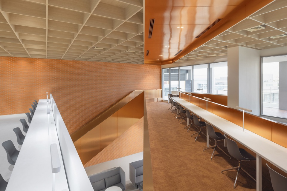 kings college international school bangkok the refectory sixth form center library by onion