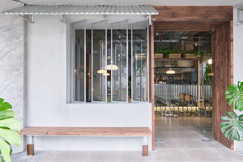 wooh asia bistro design description by je atelier
