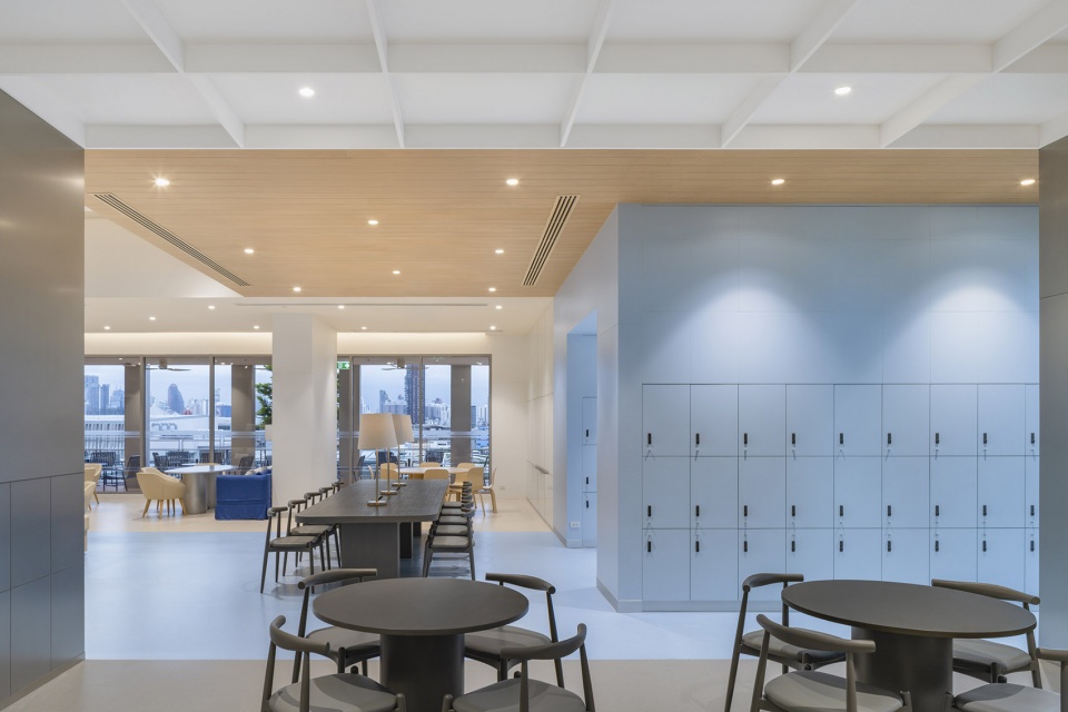 kings college international school bangkok the refectory sixth form center library by onion
