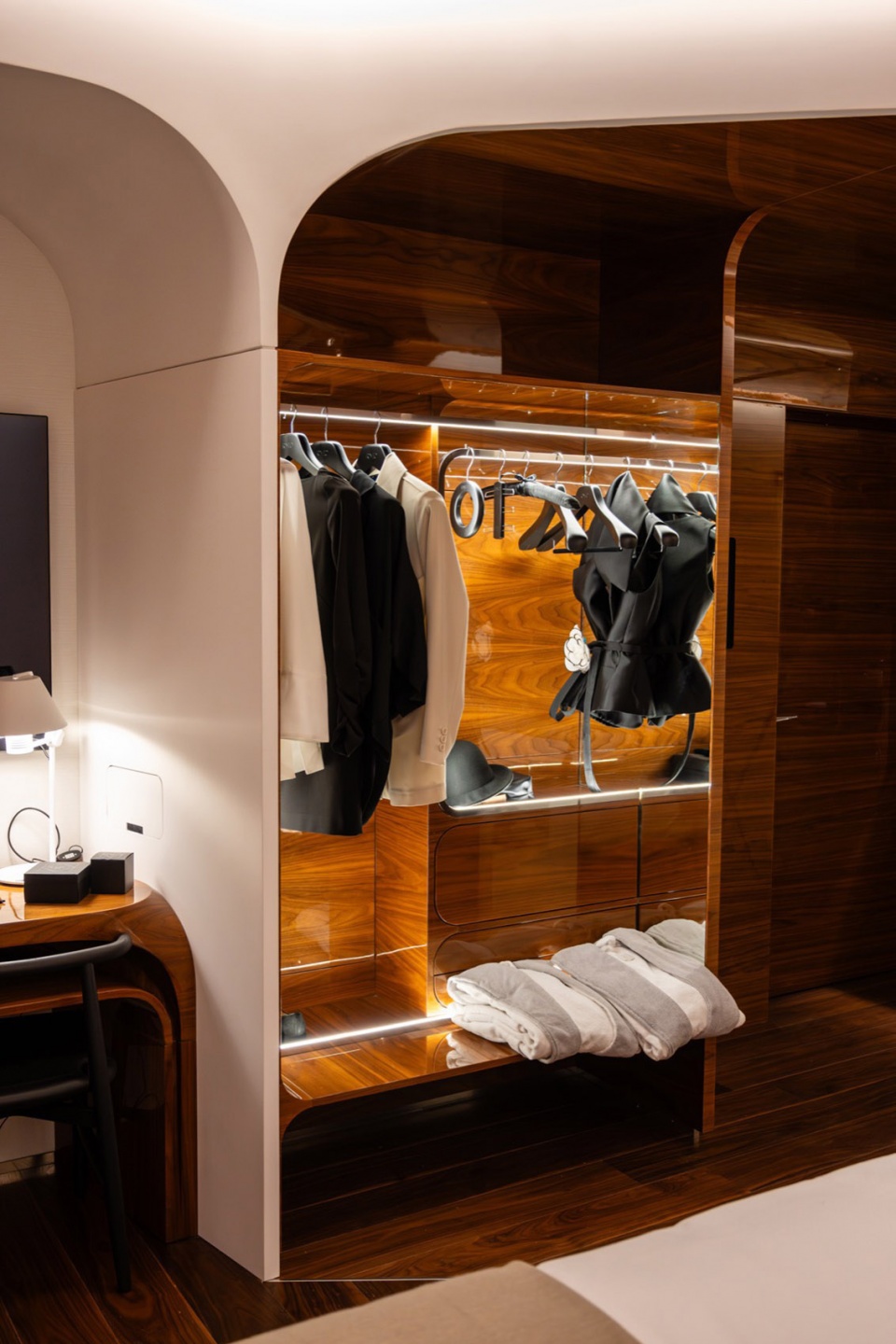 Hotel Romeo Roma by Zaha Hadid Architects qtu