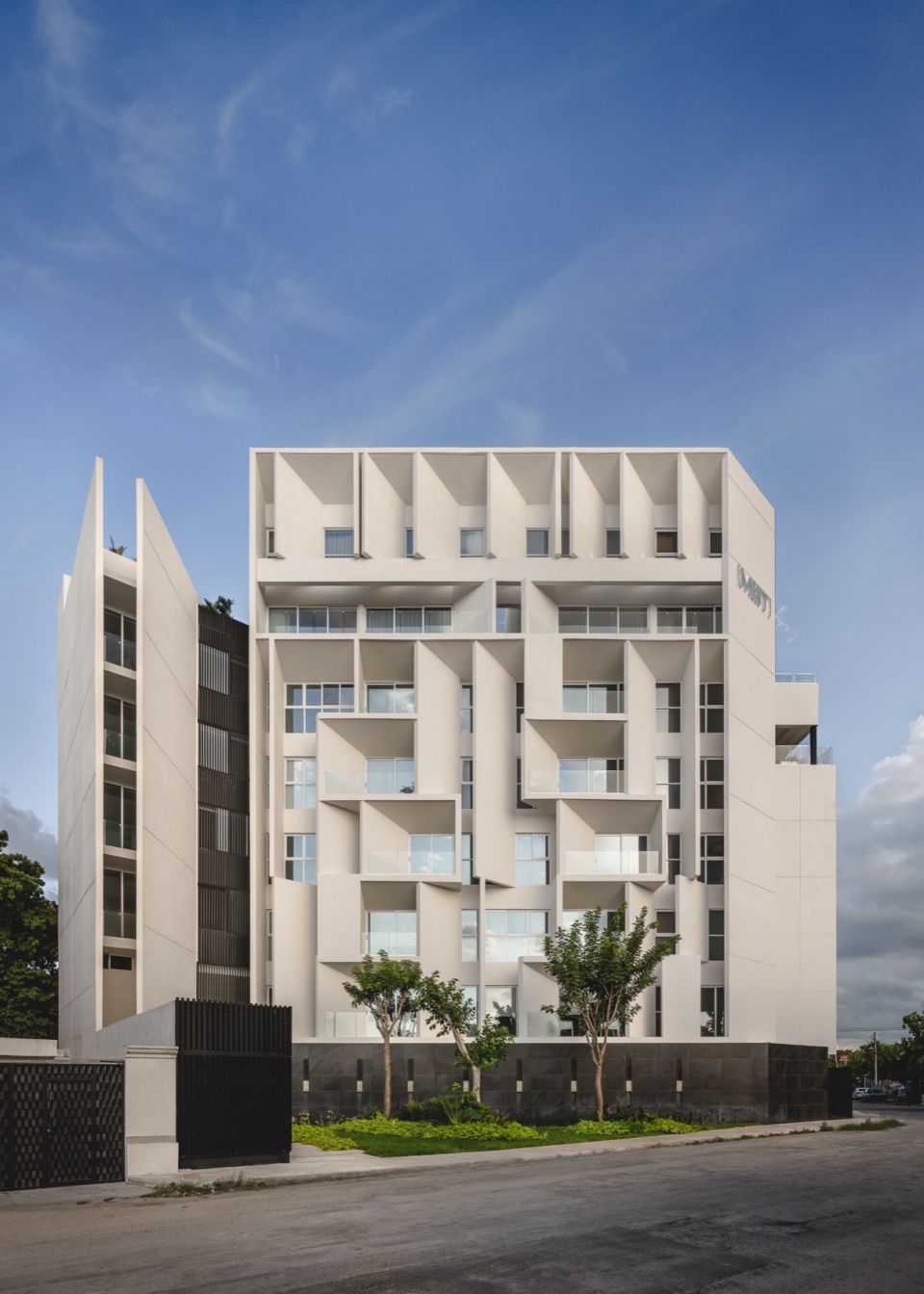 Ment Arkham Projects Desnivel Arquitectos