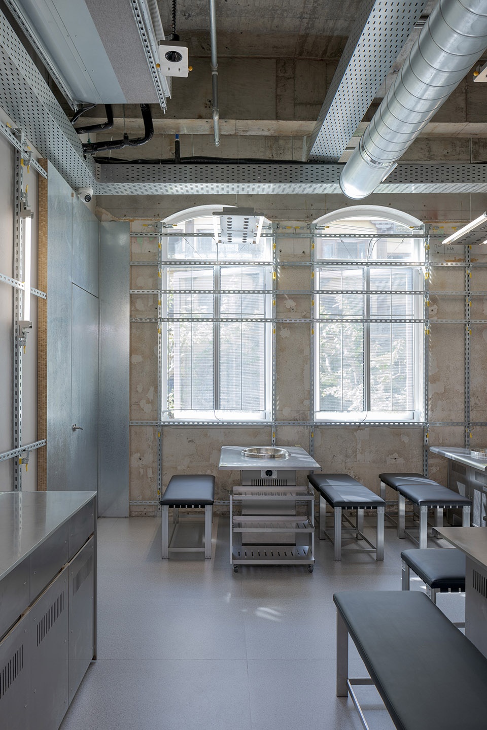 dahu hot pot by daylab design
