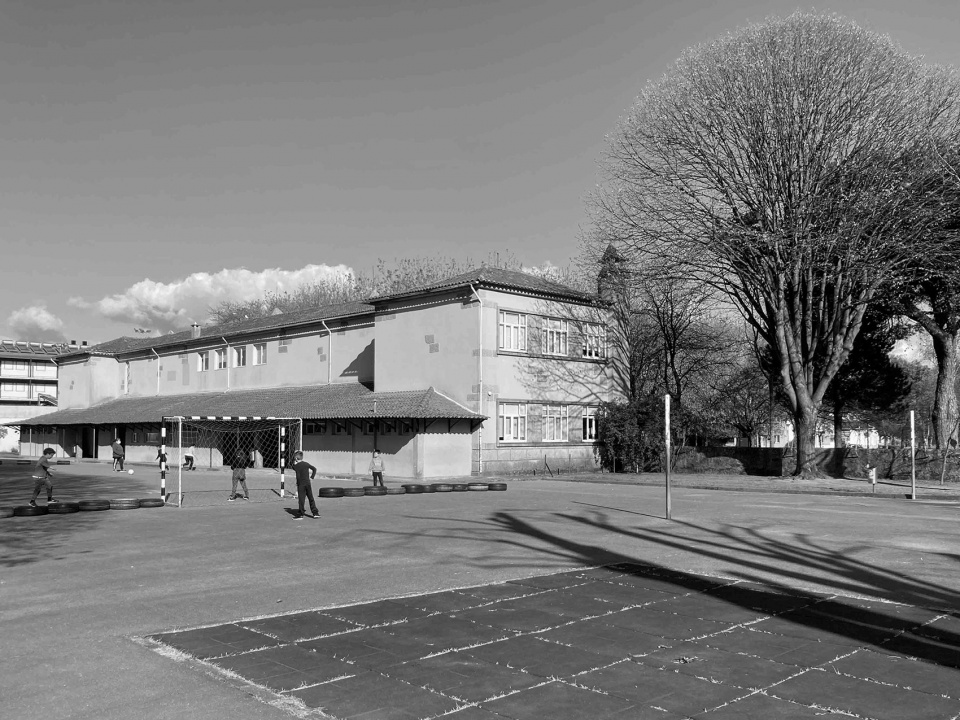 correios school by crea architects