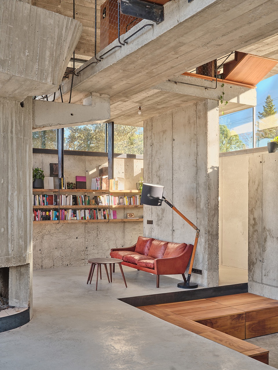 oak house by muka arquitectura