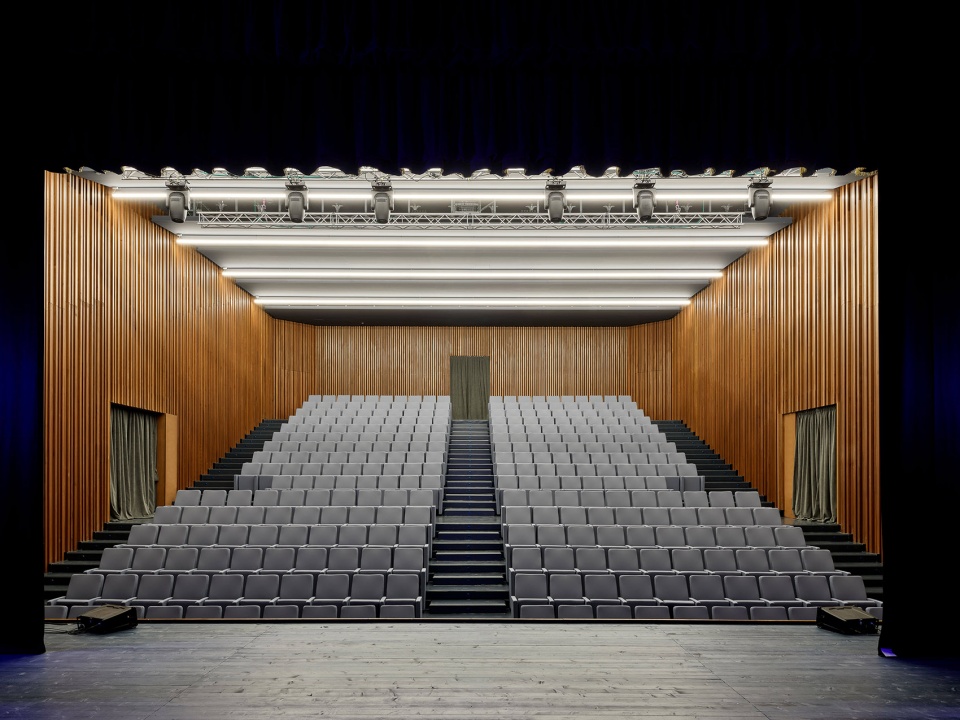 teatro borsoni by arw associates