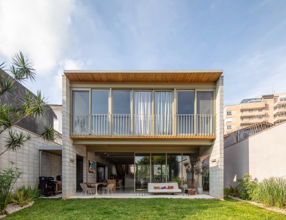 Atelier and Residence EA AMZ Arquitetos
