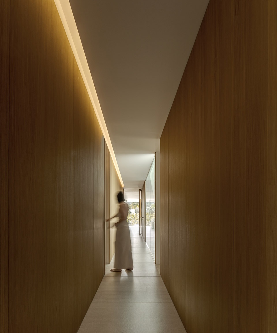 house in sotogrande by fran silvestre arquitectos