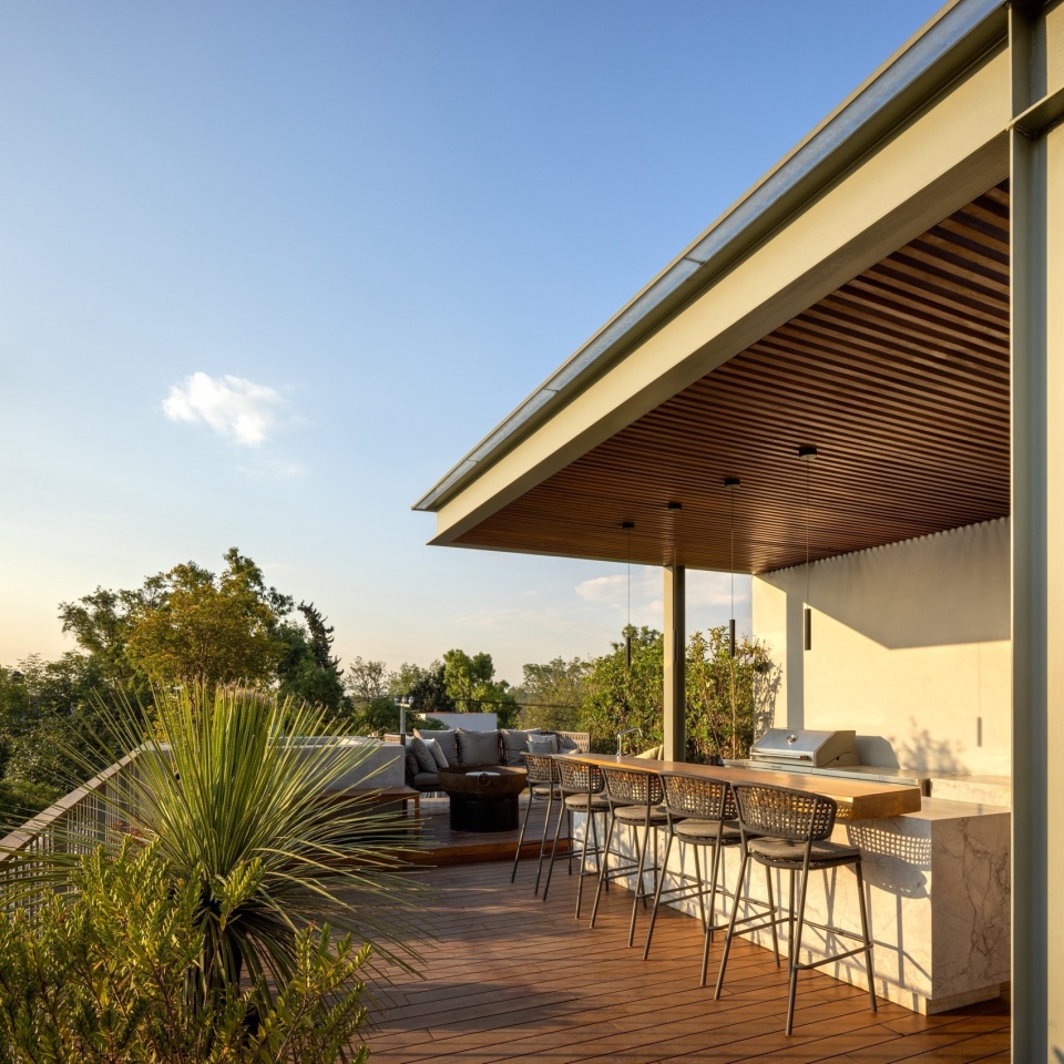 Carpatos by Ignacio Urquiza Arquitectos