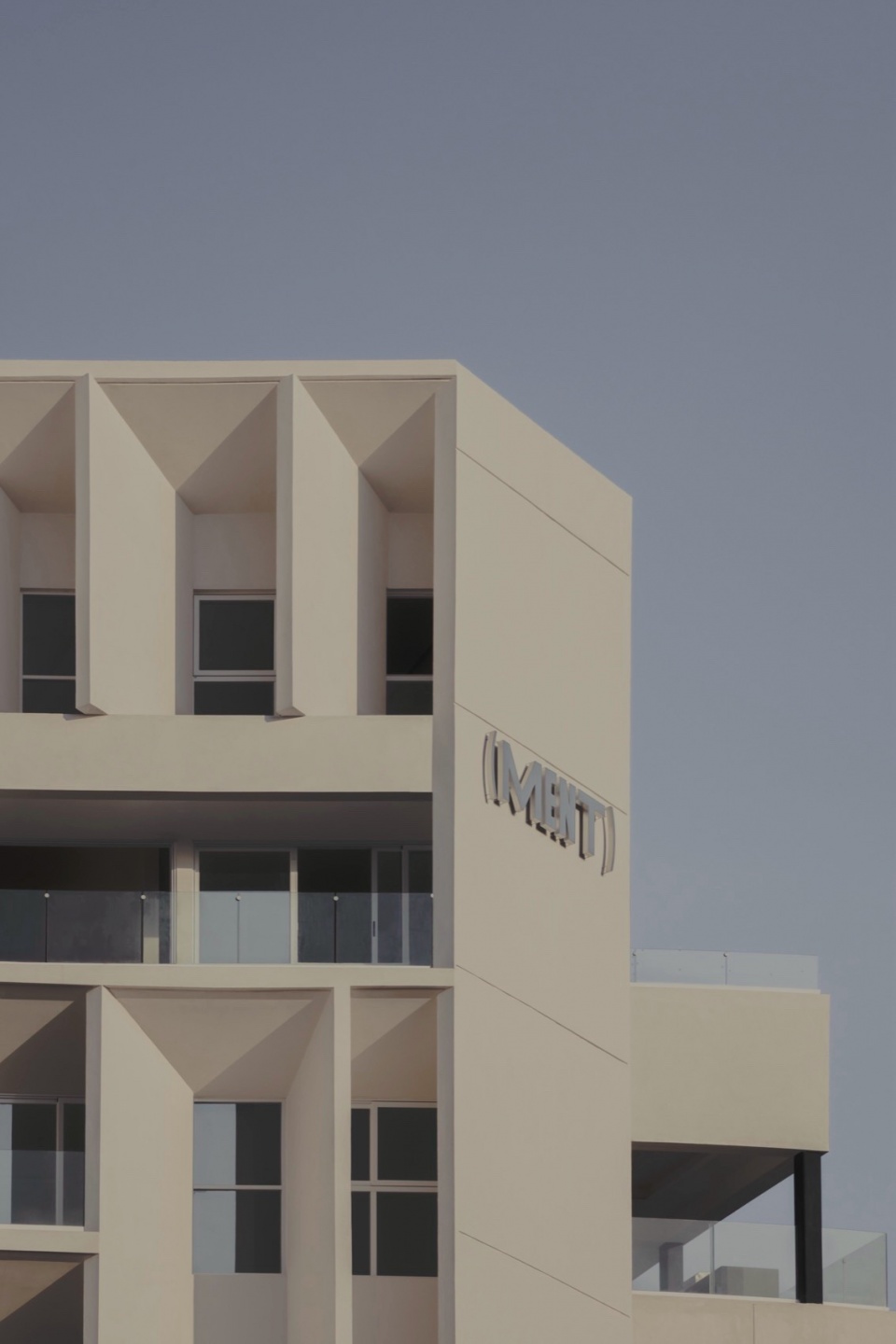 Ment Arkham Projects Desnivel Arquitectos