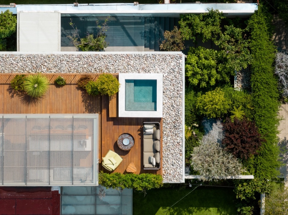 Carpatos by Ignacio Urquiza Arquitectos