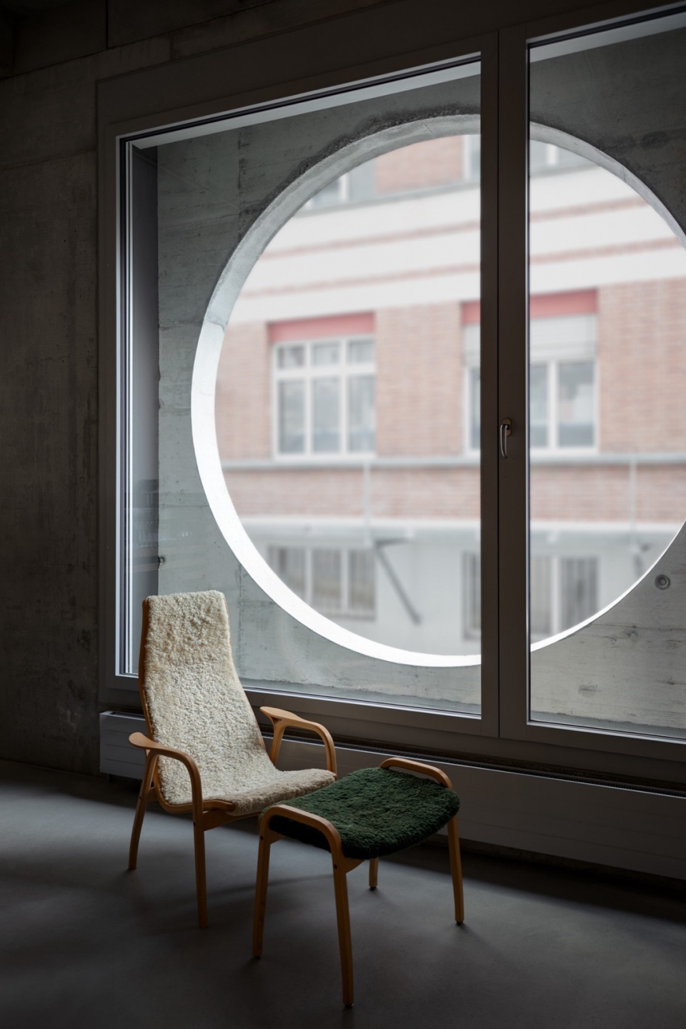Dynamic Frame by balbek bureau