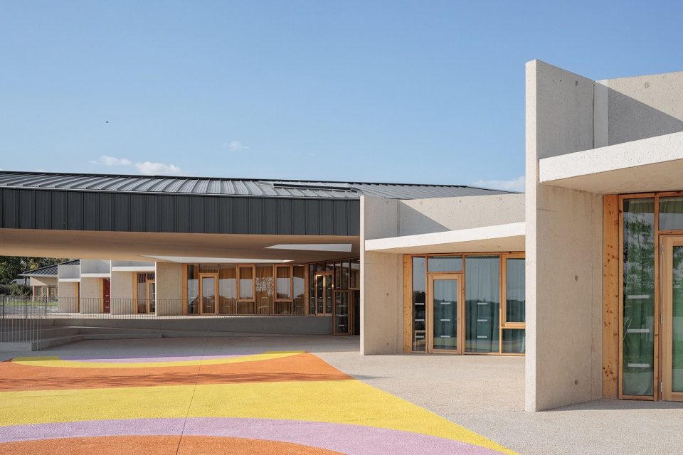 claudine hermann school by sam architecture