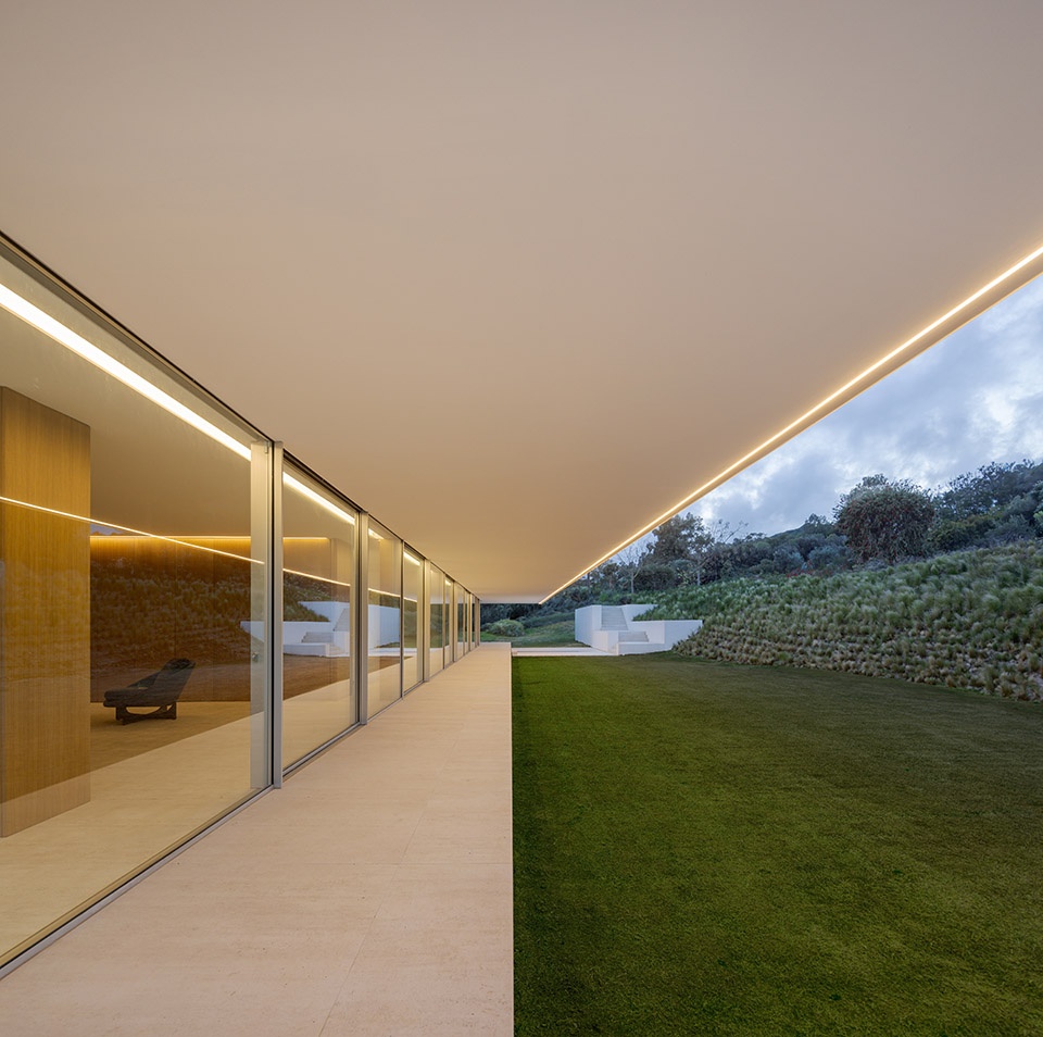 house in sotogrande by fran silvestre arquitectos