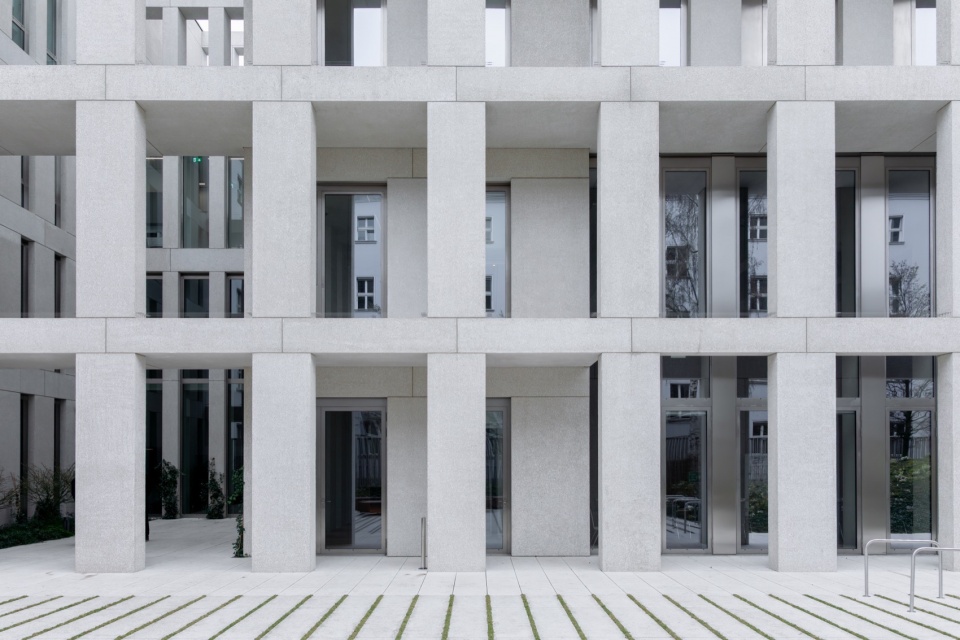 Polish Embassy in Berlin by JEMS Architekci