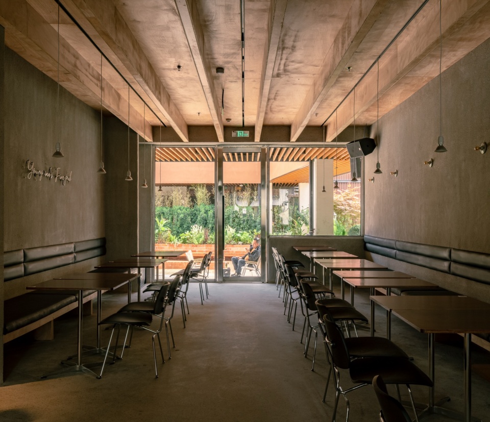 室内 实在建筑©Mata Okawa