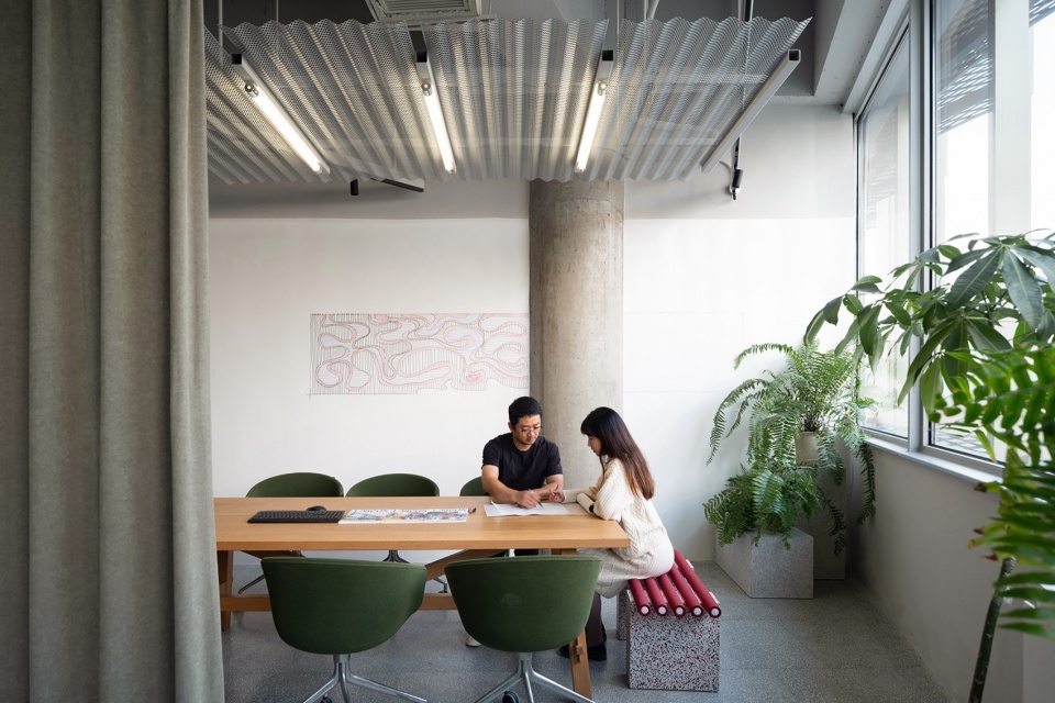 会议室 Conference Room 摄影:拾集建筑DESKTOP STTRL78
