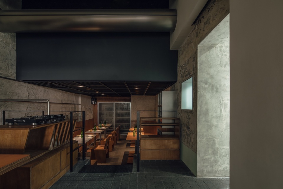 Burg Bistro by shire space research