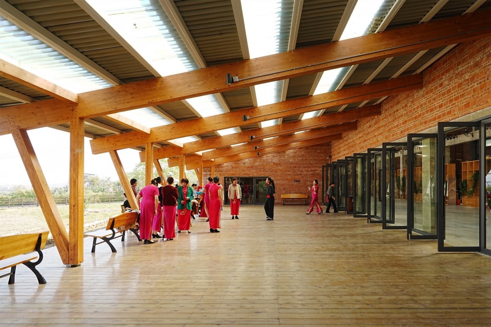 Taoli Zhaoshan Village Center by SUP Atelier of THAD