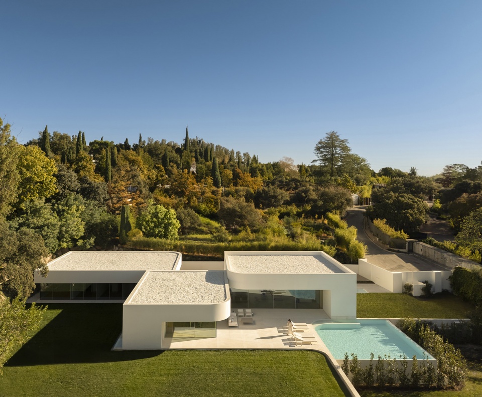 villa 18 house in la moraleja by fran silvestre arquitectos