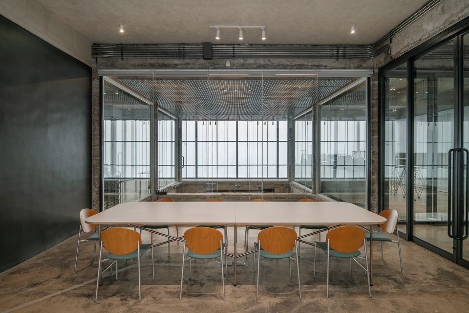factory hq by taste space