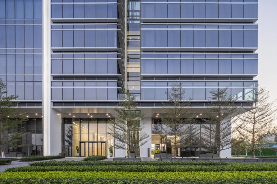 cscec headquarters in guangzhou by gmp