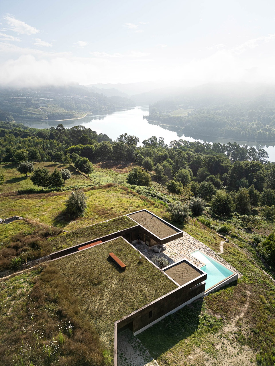 casa da levada by tsou arquitectos