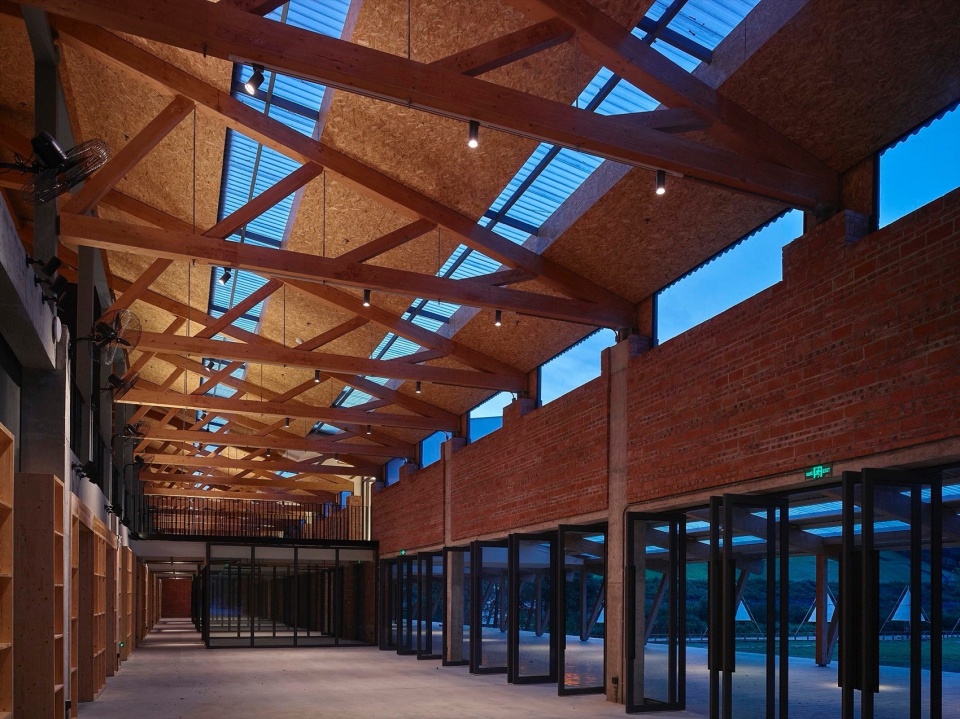 Taoli Zhaoshan Village Center by SUP Atelier of THAD