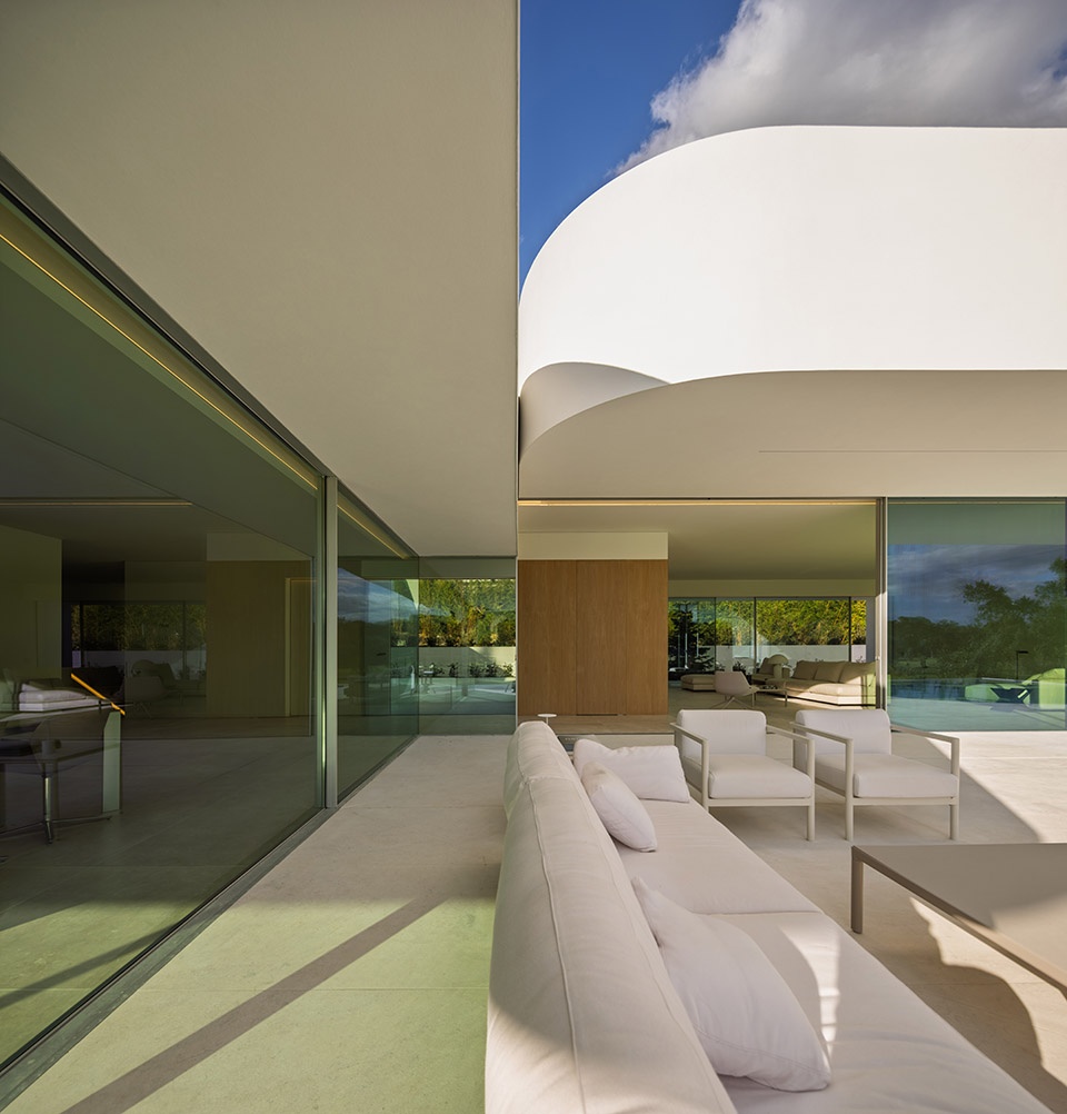 villa 18 house in la moraleja by fran silvestre arquitectos